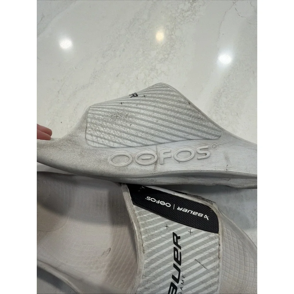 Bauer Oofos Sport Flex Slide Sandals M10 / W12 Used, Worn